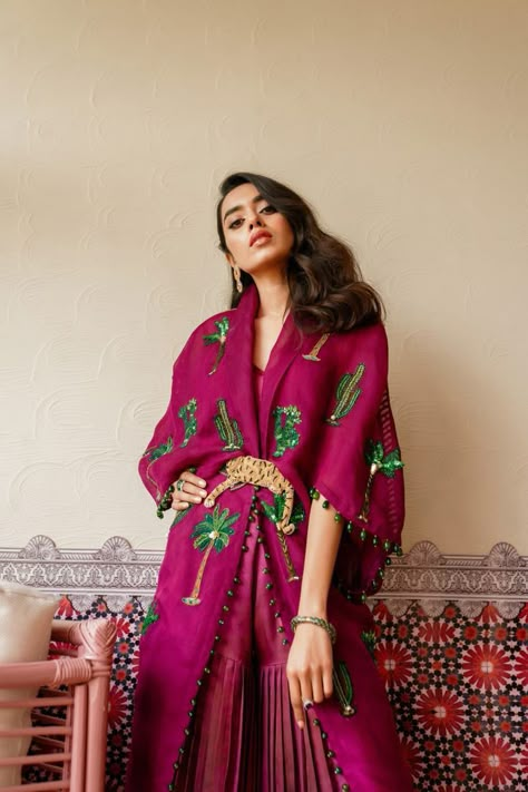 Arabic Fashion, Kaftan Designs, Muslim Outfits, Stylish Party Dresses, Arab Fashion, Indian Designer Outfits, Designer Dresses Indian, Indian Fashion Dresses, Fashion Mistakes