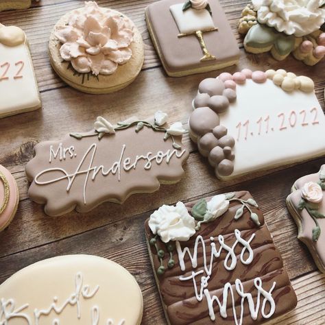 Rustic Decorated Cookies, Rustic Bridal Shower Cookies Decorated, Rustic Cookies Decorated, Rustic Wedding Cookies Decorated, Rustic Bridal Shower Cookies, Wedding Cookies Decorated Rustic, Rustic Wedding Cookies, Bridesmaid Cookies, Wedding Cookies Decorated