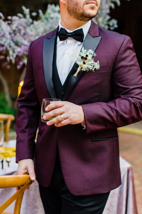 Tuxedo Ideas For Wedding, Purple Wedding Suits Groom, Groom Suits For Wedding Purple, Groom In Purple Suit, Purple Best Man Suit, Purple Grooms Suit, Wedding Suits Purple, Purple Wedding Tuxedo Groom Attire, Dark Purple Groom Suit