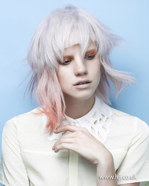 Ryuta Saiga - sans the overall length... Uneven Haircut, Cnidaria, Avant Garde Hair, Haircut Long, Editorial Hair, Colour Inspiration, Hair Shows, Pastel Hair, Creative Hairstyles