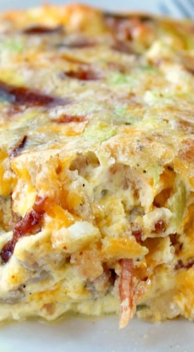 Southwest Egg Bake ~ Has sausage, bacon, cheese and green chilies....a wonderful brunch dish Egg Bake, Egg Casserole, Brunch Dishes, Tater Tots, Egg Muffins, Breakfast Recipes Casserole, Breakfast Bake, Breakfast Items, Low Carb Breakfast