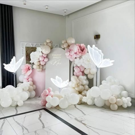 Butterfly Decor Birthday, Butterfly Balloon Backdrop, Butterfly Theme Party Decoration, Butterfly Table Decorations, Baby Shower Butterfly Theme, Baby Shower Balloon Garland, Butterfly Backdrop, Butterfly Birthday Decorations, Vom Avea Un Copil