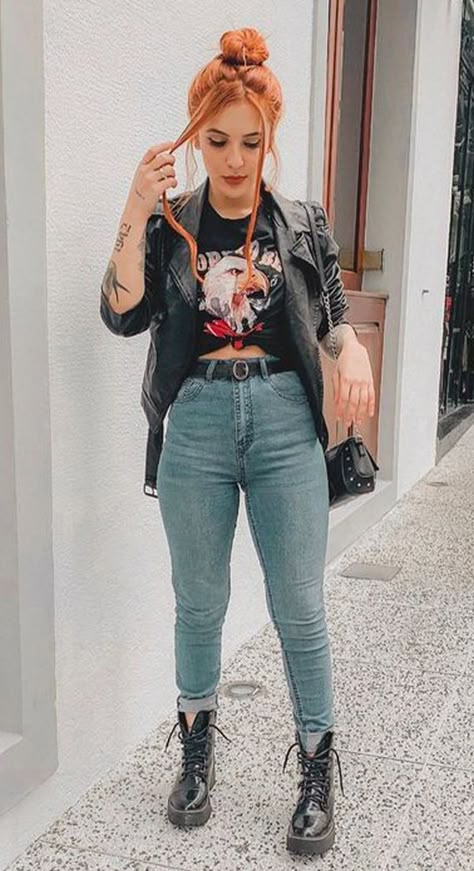 Rocker Mom Aesthetic, Alternative Mom Fashion, Alternative Mom Style, Spring Alternative Outfits, Outfits Rockstar Mujer, Fall Alternative Outfits, Grunge Outfits Plus Size, Grungy Outfit, Festival Lollapalooza