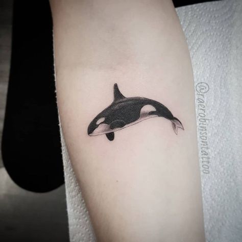 Small Orca Tattoo Simple, Whale Drawing Tattoo, Tiny Orca Tattoo, Cute Orca Tattoo, Single Line Orca Tattoo, Realistic Orca Tattoo, Killer Whale Drawing, Orca Whale Tattoo, Tattoo Whale