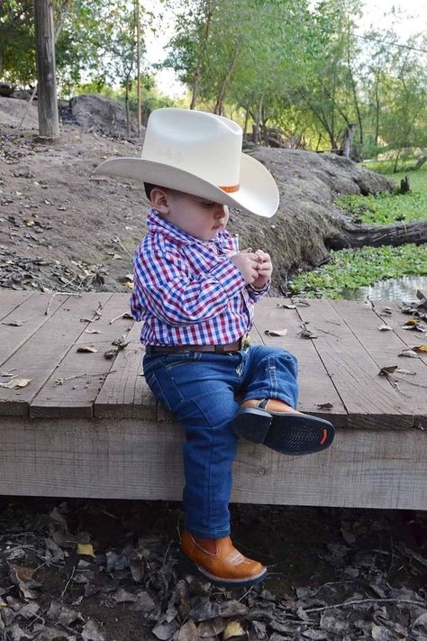 Country Boy Outfits, Baby Boy Fall Outfits, Country Baby Boy, Kids Outfits Daughters, Baby Clothes Country, Owen Jones, Boys Fall Outfits, Looks Country