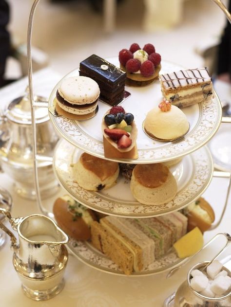 Midnight craving for desserts at The Ritz! Ritz Afternoon Tea, Afternoon Tea At The Ritz, Tea Images, English Afternoon Tea, Tea And Crumpets, Tea Places, Afternoon Tea Recipes, British Tea, Tea Party Food