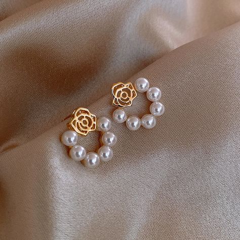 New Pair Of Gold Color Camellia Flower And Faux Pearl Stud Earrings Pearl Pendant Earrings, Pearl Earrings Wedding, Unusual Earrings, Birthday Jewelry Gift, Small Earrings, Wedding Jewelry Sets, Pearl Stud Earrings, Bridal Jewelry Sets, Girls Jewelry