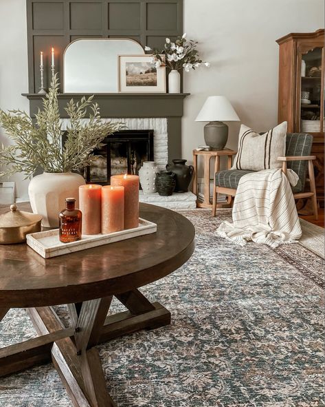 Living Room Boho Farmhouse, Boho Farmhouse Living Room, Comfy Living Room Decor, Loloi Rug, Living Room Boho, Boho Farmhouse Decor, Cottagecore Home, Amber Lewis, Farmhouse Living Room