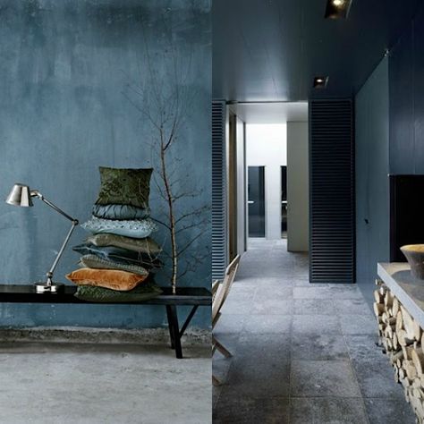 Eclectic Trends | Color trend | Moody blue walls - Eclectic Trends Dark Blue Lime Wash Wall, Moody Blue Walls, Blue Walls Interior, Blue Limewash Walls, Blue Wall Interior, Hans Blomquist, Entryway Color, Italian Apartment, Blue Interior Design