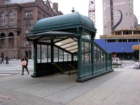 Subway Entrance Design, Sci Fi Subway, Subway Station Entrance, Subway Entrance, Nyc Subway Station, Underground Subway Station, Nyc Subway Train, New York City Subway, Usa New York