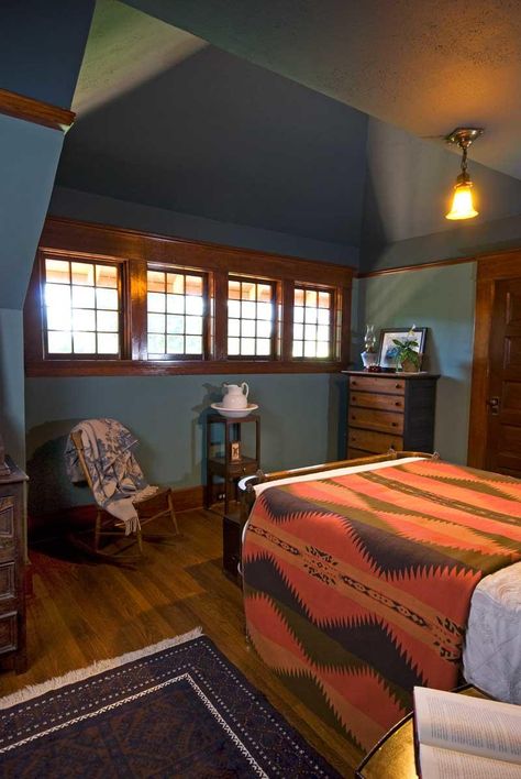 Craftsman House Interior, Craftsman Style Bedroom, Craftsman Bedroom, Craftsman Interiors, Craftsman Home Interiors, Guest Bedroom Remodel, Bungalow Bedroom, Craftsman Interior, Bedroom Remodel