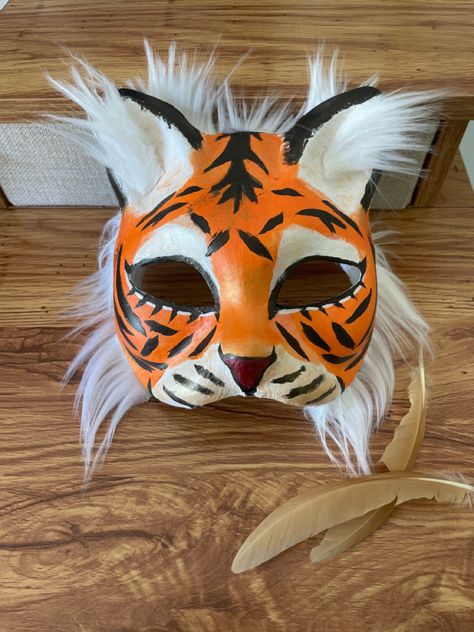 Faux fur glued to the i side of the mask, inside of the ears, and just behind the top of the head. Painted with tiger markings (acrylics). Tiger Therian Mask, Tiger Therian, Cat Mask Ideas, Sigma Boy, Therian Art, Felt Animal Masks, Therian Mask Ideas, Therian Gear, Dragon Puppets