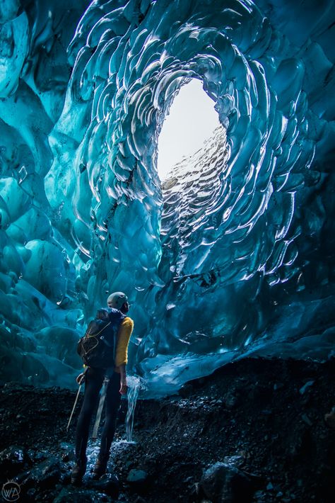 Top Iceland Ice Caves - The Ultimate Guide to Visiting Iceland Ice Caves Iceland Ice Caves, Ice Caves Iceland, Blue Ice Cave Iceland, Ice Caves, Skaftafell Iceland, Ice Cave Iceland, Norway Winter, Glaciers Melting, Iceland Winter