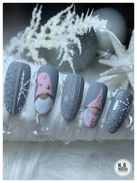 Gnome Nails, Navidad Nails, Snowman Nails, Nail Art Noel, New Years Nail Designs, Nagellack Trends, December Nails, Christmas Gel, Sweater Nails