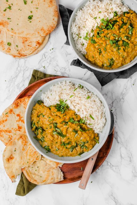 Food For Winter, Spinach Dal, Coconut Spinach, Lentil Curry Recipes, Green Split Peas, Spinach Curry, Vegetarian Sides, Vegetarian Side Dishes, Lentil Curry