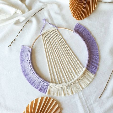 Macrame Wall Hanging Circle, Wall Hanging Ideas Handmade, Macrame Mural, Circular Wall Art, Macrame Mirror, Small Tapestry, Fiber Wall Art, Dream Catcher Craft, String Crafts