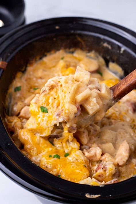 Crockpot Cheesy Chicken Sausage Casserole Crockpot Cheesy Chicken, Sausage Crockpot Recipes, Sausage Crockpot, Chicken And Sausage, Fresh Meals, Family Fresh Meals, Sausage Casserole, Meal Planning Printable, Chicken Sausage