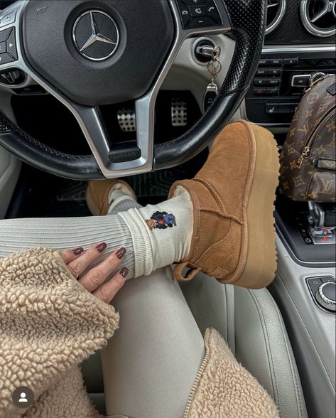 #uggs #cars #winter #lvbags #teddybear #mercedes Casual Dinner Outfit Summer, Going Out Outfits Casual, Dinner Outfit Summer, Dinner Outfit Fall, Cute Uggs, Uggs Outfits, Outfit With Uggs, Cute Thanksgiving Outfits, Leather Snow Boots