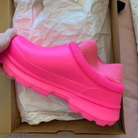 Ugg Pink Tasman, Tasman X Ugg, Ugg Tasman X Boots, Pink Tasman Uggs, Pink Ugg Tasman, Uggs Shoes, Pink Ugg Boots, Pink Uggs, Ugg Tasman