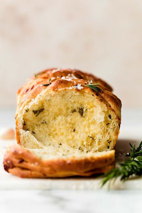 Rosemary Garlic Pull-Apart Bread Recipe | Red Star® Yeast Red Star Yeast, Bread Pull Apart Recipes, Rosemary Garlic, Breaking Bread, Homemade Dough, Pull Apart Bread, Yeast Bread, Pan Bread, Breakfast Bake