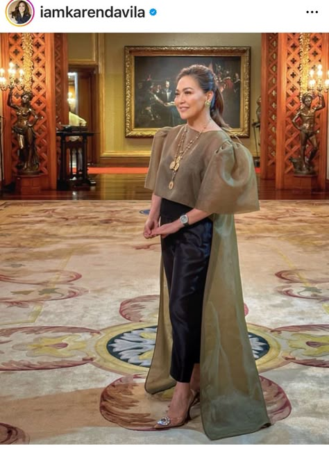 Modern Filipiniana Outfit Classy Pants, Filipiniana Dress Modern Philippines, Filipino Traditional Clothing, Modern Filipiniana Gown, Filipiniana Wedding Dress, Modern Filipiniana Dress, Filipiniana Wedding, Thailand Dress, Filipino Wedding