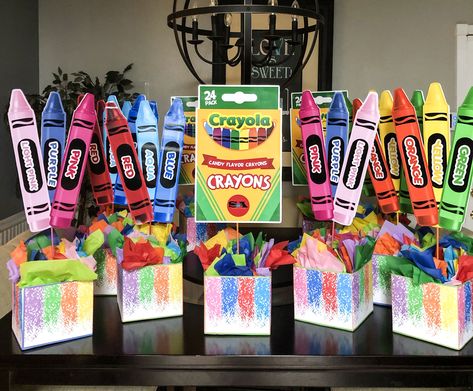 Crayola Centerpiece Ideas, Crayola Party Decorations, Crayon Birthday Party, School Centerpieces, Teacher Graduation Party, Crayola Party, Crayola Birthday Party, Art Party Cakes, Crayon Birthday Parties