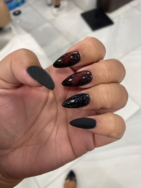 Matte black, cateye nails, & glitter Cat Eye Nails Almond, Black Cateye Nails, Cateye Nails, Eye Nails, Nails Glitter, Almond Nail, Cat Eye Nails, Nails Almond, Nail Patterns