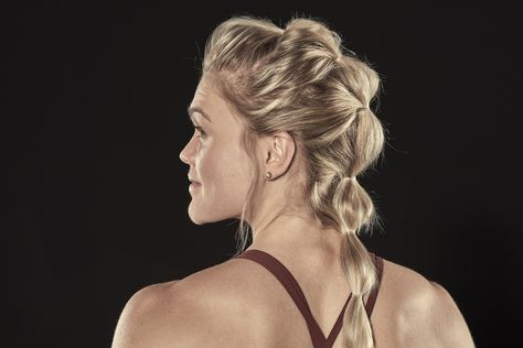 Lululemon Photoshoot, Katrin Davidsdottir, Workout Hair, Motorcycle Hairstyles, Running Hairstyles, Gym Hair, Softball Hairstyles, Fitness Shirts, Double Unders