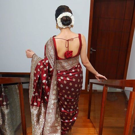 Keep Me Stylish, Blouse Back Neck, Cozy Bedrooms, Sarees For Girls, Saree Blouse Neck Designs, New Saree Blouse Designs, Wedding Saree Blouse Designs, Indian Bride Outfits, Dp Stylish