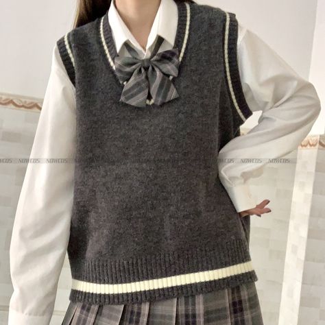 Smarter Shopping, Better Living! Aliexpress.com Japanese College, School Sweater, Basic Sweater, Student Girl, Basic Sweaters, Knitted Vest, Cotton Vest, School Uniforms, College Style