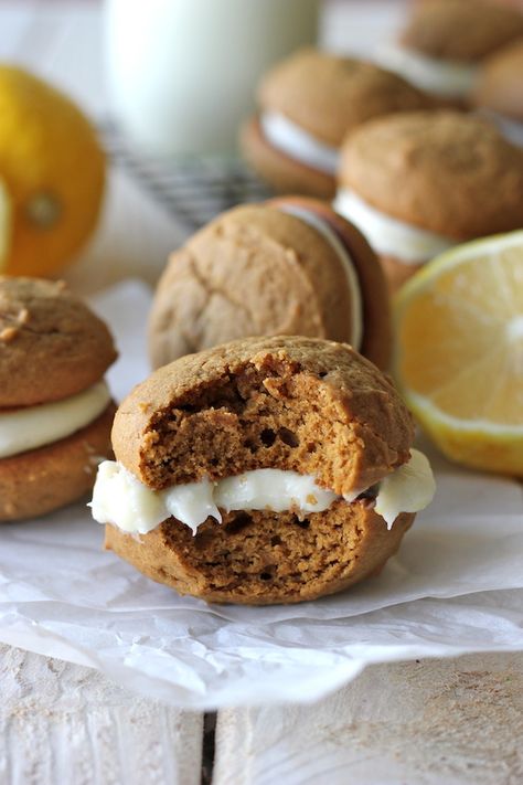 Gingerbread Whoopie Pies - The classic gingerbread cookie is reinvented with the most luscious, most decadent lemon cream cheese filling! Gingerbread Whoopie Pies, Lemon Cream Cheese Filling, Poppy Seed Cookies, Autumn Treats, Whoopie Pie Recipe, Sandwich Biscuits, Lemon Cream Cheese, Whoopie Pie, Lemon Filling