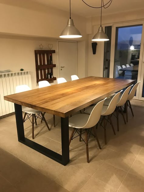 Dining Contemporary, Nordic Apartment, Table Breakfast, Apartment Designs, Dining Room Design Modern, Hardwood Table, Meals Dinner, Wood Table Design, Scandinavian Style Home