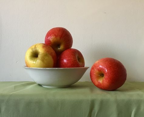 Apples Still Life, Apple Still Life Photography, Still Life Fruit Reference, Still Life Reference, Apple Still Life, Still Life Pictures, Apple Stock, Life Drawing Reference, Reference Photos For Artists