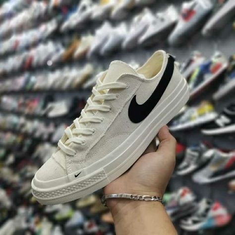 Nike X Converse 1985, Air Max Sneakers, Canvas Shoes, Beauty Tools, Nike Air Max, Sneakers Nike, Converse, Shoes Sneakers, Nike