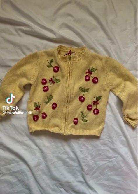 Baby Thrift Clothes, Thrifted Baby Outfits, Thrifted Baby Clothes, Parent Dr, Vintage Kids Clothes, Vintage Toddler, Vintage Baby Clothes, Baby Closet, Baby Fits