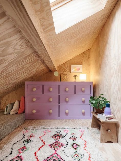 Purple Wall Room, Purple Room Ideas Bedrooms, Wall Color Ideas Bedroom, Color Apartment, Switzerland Home, Purple Dresser, Too Many Plants, Colorful Dresser, Bedroom Traditional