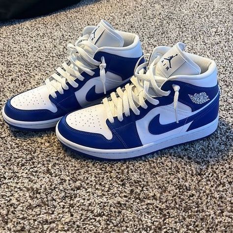 Air Jordans Teal, Blue Jordans Women, Jordans For Women Blue, Jordan 1s Royal Blue, Jordan Blue Shoes, Kentucky Blue Jordans Outfit, Jordan 1 Bleu, Dark Blue Air Jordans, Kentucky Blue Jordans