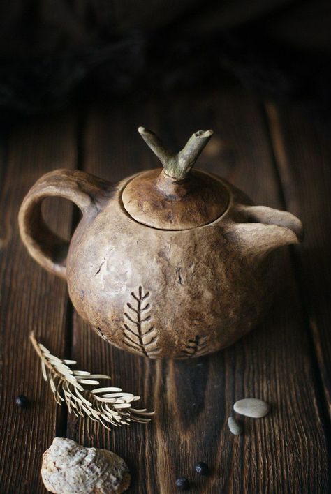 #teapot Cerámica Ideas, Rustic Pottery, Pottery Teapots, Pinch Pots, Nancy Drew, Teapots And Cups, Keramik Vase, Ceramic Teapots, Pottery Studio