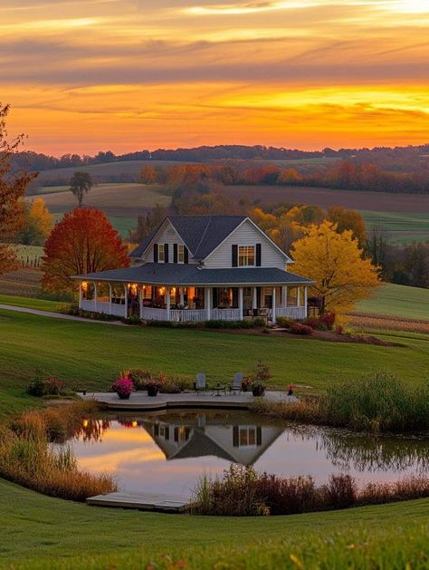 Farm Lifestyle, Dream Life House, Green Country, Cottage Home, Countryside House, Dream House Rooms, Dream House Interior, Farmhouse Style House, Dream House Exterior