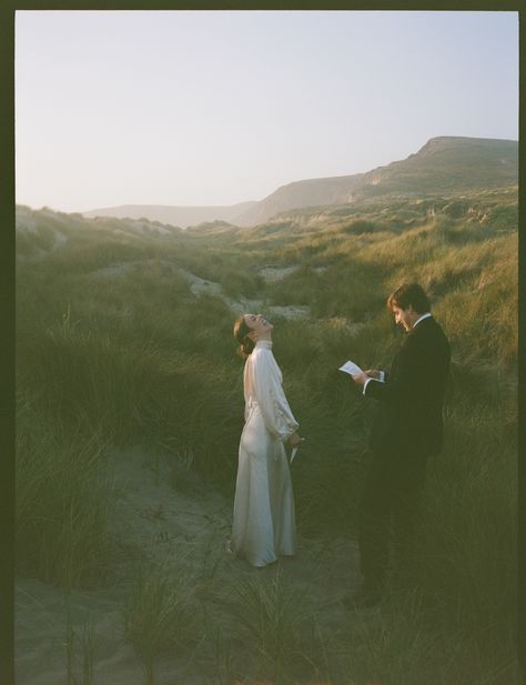 Point Reyes elopement shot on Film Phoneless Wedding, 70s Wedding Photography, Candlelight Elopement, Elopement With Friends, National Parks Elopement, Swiss Alps Elopement, Elopement Film Photography, Cool Elopement Photos, Outdoor Elopement Ceremony