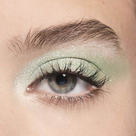 Mint Eye Makeup, Mint Makeup Looks, Mint Eyeshadow Looks, Mint Green Eyeshadow Looks, Mint Green Makeup Looks, Light Green Eyeshadow, Mint Green Eyeshadow, Light Green Makeup, Mint Green Makeup