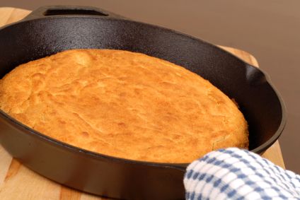 What Exactly Is A Pone? | Hillbilly Housewife Pone Bread, Cracker Barrel Cornbread, Cornbread Breakfast, Cornbread Stuffing Recipes, Skillet Cornbread, Cornbread Stuffing, Southern Cornbread, Cooking Contest, Cornbread Mix