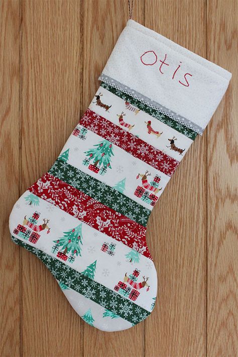 Quilted Christmas Stocking - Sewing Tutorial | Overdale Fabrics Quilt As You Go Stocking Pattern, Quilted Christmas Stockings Ideas, Quilted Stockings Christmas, Diy Quilted Christmas Stocking, Stocking Sewing, Christmas Stocking Pattern Free, Stocking Pattern Free, Fabric Christmas Stocking, Stockings Diy