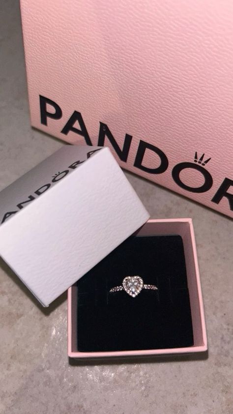 Pandora Rings Aesthetic, Promise Ring Aesthetic, Subliminal Manifestation, Pandora Promise Rings, Visual Wishlist, Pandora Rings Stacked, Promise Rings Pandora, Pink Heart Rings, Pandora Bracelet Charms Ideas