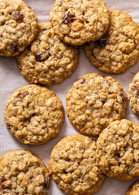 Soft & Chewy Gluten Free Oatmeal Cookies - These easy gluten free oatmeal cookies are perfectly soft and chewy, with deliciously crisp edges. They’re packed with juicy raisins (or sultanas), chopped walnuts and plenty of orange zest. And you really can’t tell that they’re gluten free! I’ve included all my top tips for getting the perfect cookie texture, and for storing and freezing them. Christmas cookies. Gluten free cookies. Gluten free recipes. Gluten free desserts. Oatmeal raisin cookies. Gluten Free Quick Oats Recipes, Healthy Gluten Free Oatmeal Cookies, Gluten Free Oat Cookies, Gluten Free Oatmeal Cookies Easy, Gf Oatmeal Raisin Cookies, Gf Oatmeal Cookies, Oatmeal Raisin Cookies Gluten Free, Oatmeal Cookies Gluten Free, Gluten Free Oatmeal Raisin Cookies