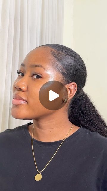 E H I  -Content Creator 🇳🇬 on Instagram: "Sleek ponytails are at the top of the list of my favorite hairstyle, however, I try my best to avoid doing it too frequently so I don't cause breakage and damage my edges from the tension.   I believe I have hacked it and here are some things I noticed that helped make my ponytail stay super sleek and last the longest. Is any of these new to you or have you tried them before?   Another thing I believe I noticed was the healthier my hair got, the softer and easier it was to manipulate and sleek down.   Hope these tips are helpful 💕  I used clip-ins from @curlsqueenofficial for my ponytail.  #sleekponytail #clipins #clipinextensions #4chairstyles" Braiding Hair Ponytail Black Women, How To Do Sleek Ponytail, Slick Ponytail Natural Hair, Sleek Ponytail Black Women, Ponytails For Black Women, Sleek Braided Ponytail, Slick Ponytail, Sleek Ponytail Hairstyles, Wavy Ponytail