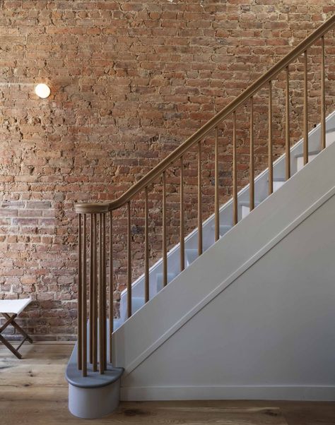 Multigenerational Living in Brooklyn: A Historic Townhouse Updated by TBo Design Townhome Staircase, Rustic Townhouse, Townhouse Staircase, Brownstone Stairs, Three Story Townhouse, New York Townhouse Staircase, Multigenerational Living, Douglas Fir, Family Living