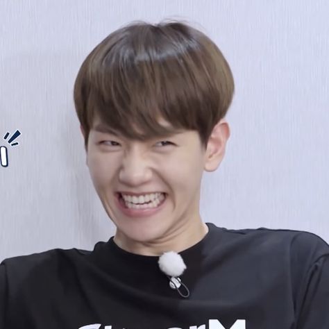 Exo Derp Face, Baekhyun Funny, Exo Jokes, Exo Derp, Exo Funny, Exo Memes, Exo Baekhyun, Memes Kpop, Byun Baekhyun