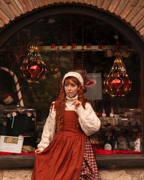 Reivaille | seasonal storyteller 🌾 on Instagram: "It’s beginning to smell like a gingerbread Christmas cookies 🍪✨🎄🎅🏻 Which is your favourite Christmas scent? 🕯️🥰 — Dress apron : from @linennaive #gifted — Skirt : vintage — Boots : Amazon — Sweater : @stradivarius #cottagecore #winter #vintagefashion #vintageinspired #slowfashion #slowliving #folkandstory #seasonaltales #gingerbread #aesthetic #aseasonalstory #countdowntochristmas #christmasaesthetic #christmasadvent #searchwandercollect # Christmas Cottagecore Outfit, Gingerbread Aesthetic, Cottagecore Winter Outfits, Gingerbread Outfit, Gingerbread Christmas Cookies, Amazon Sweater, Cottagecore Winter, Linen Apron Dress, Christmas Scent