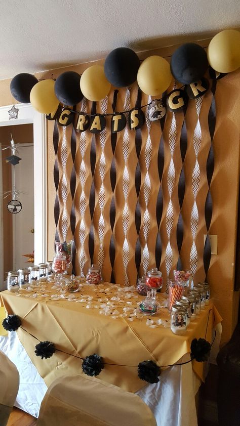 Graduation Candy Table At Home Graduation Party Ideas, Graduation Candy Table, College Graduation Party Decorations, Graduation Party Pictures, High School Graduation Party Decorations, Graduation Table Decorations, Graduation Party Table, Backyard Graduation Party, Outdoor Graduation Parties